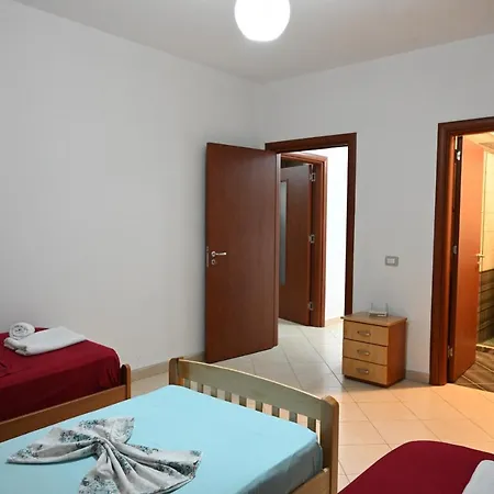 Iris Apartman *
