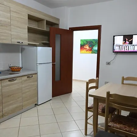 Apartman Iris Sakes