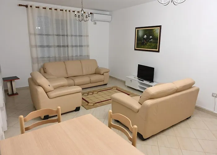 Apartment Iris Sakes